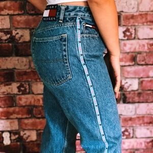 90s Vintage high waisted Tommy Hilfiger jeans.